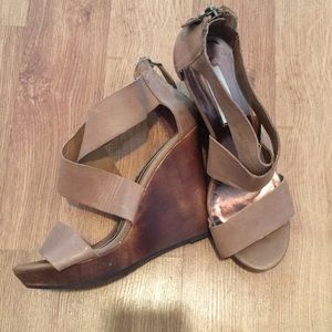 Steve Madden Wedges